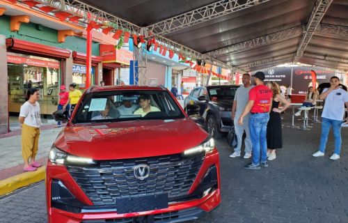  05.05.23 
 El Barrio Chino de RD ‘se llena’ de autos para mejorar sus instalaciones 2023 