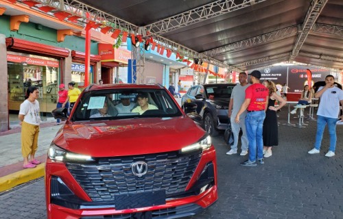 El Barrio Chino de RD &lsquo;se llena&rsquo; de autos para mejorar sus instalaciones 2023