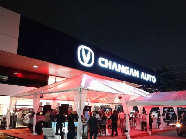 Changan completa su oferta con el Oshan X7 plus 2024, un veh&iacute;culo de tres filas de asientos